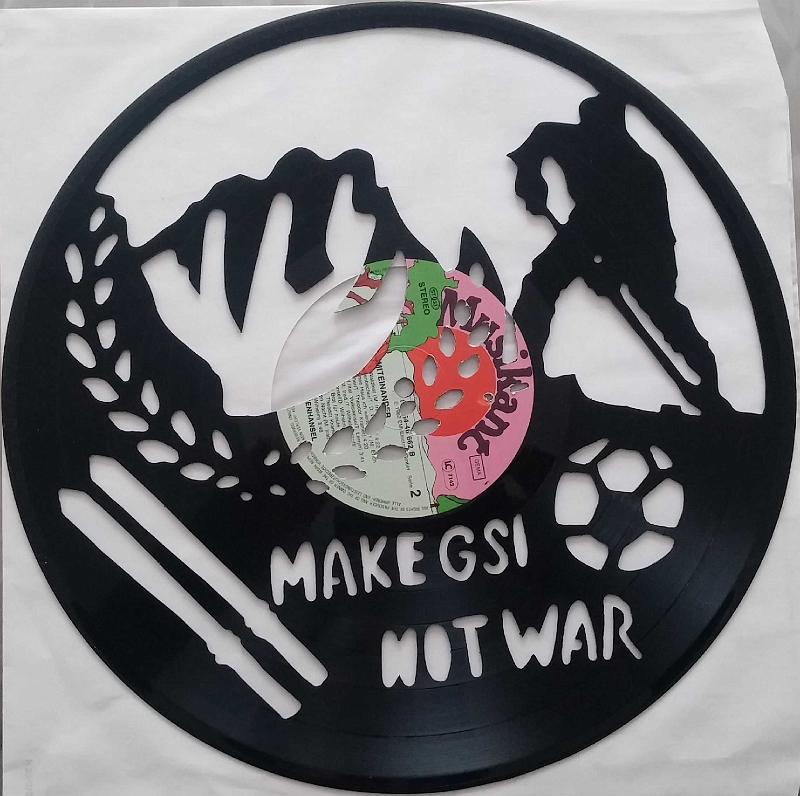 r_20141224vinyl.jpg